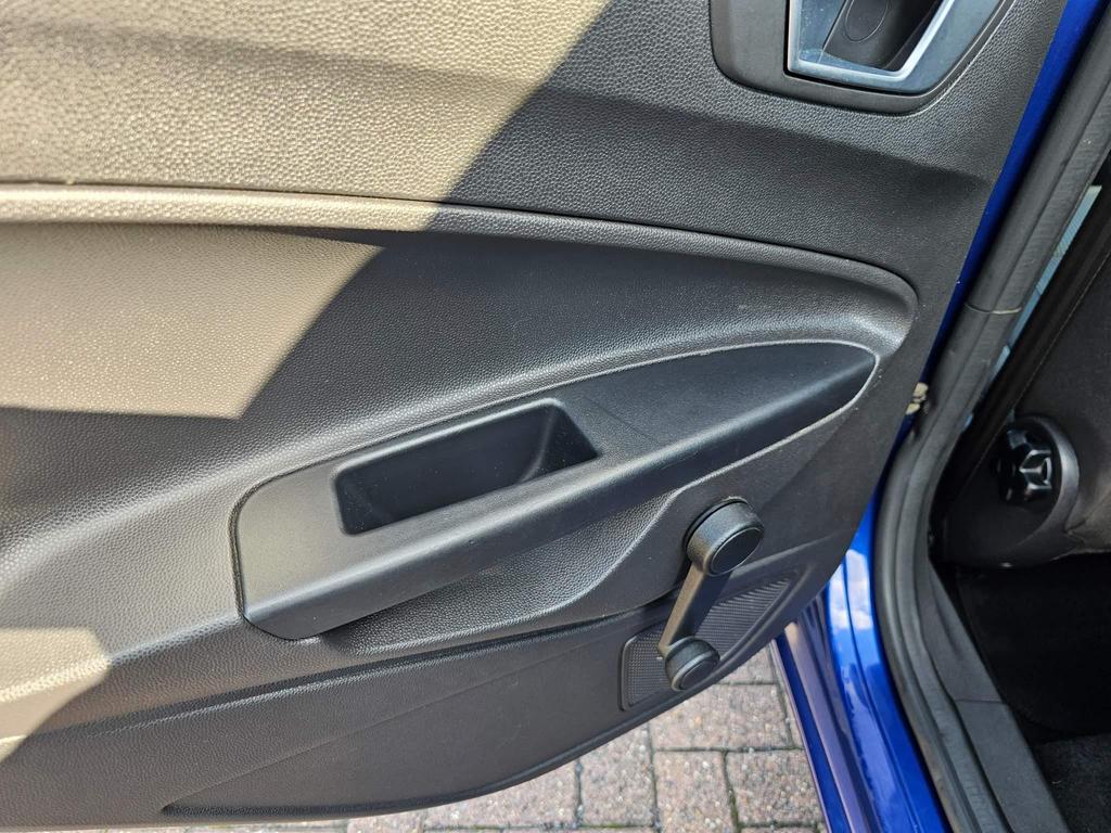 Ford Fiesta 1.0T EcoBoost Titanium Euro 6 (s/s) 5dr