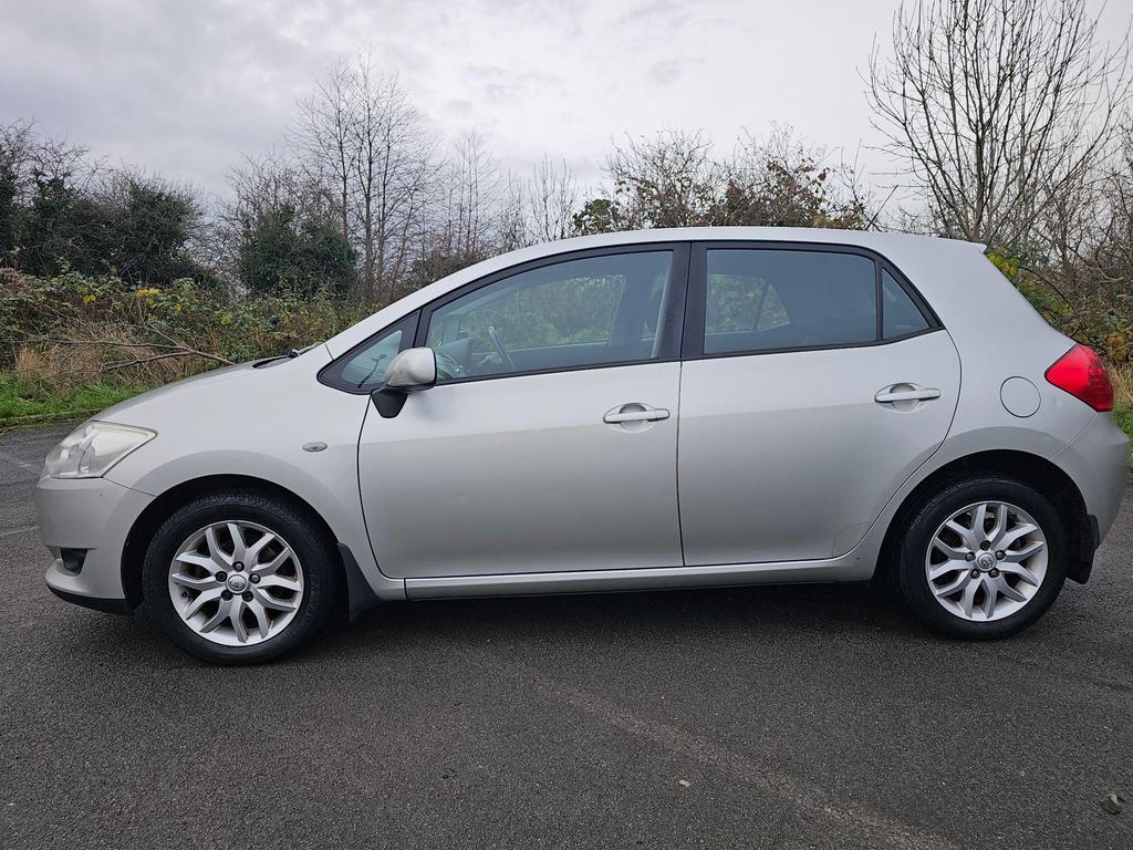 Toyota Auris 1.6 VVT-i TR 5dr