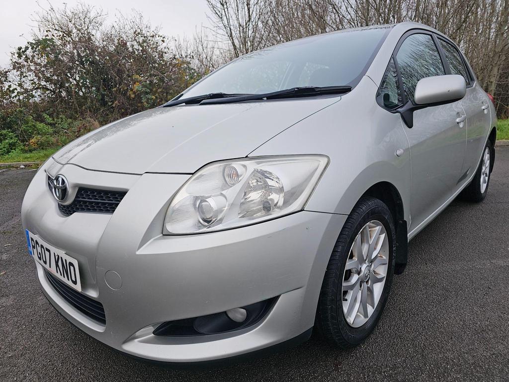 Toyota Auris 1.6 VVT-i TR 5dr