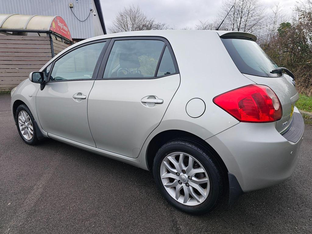 Toyota Auris 1.6 VVT-i TR 5dr