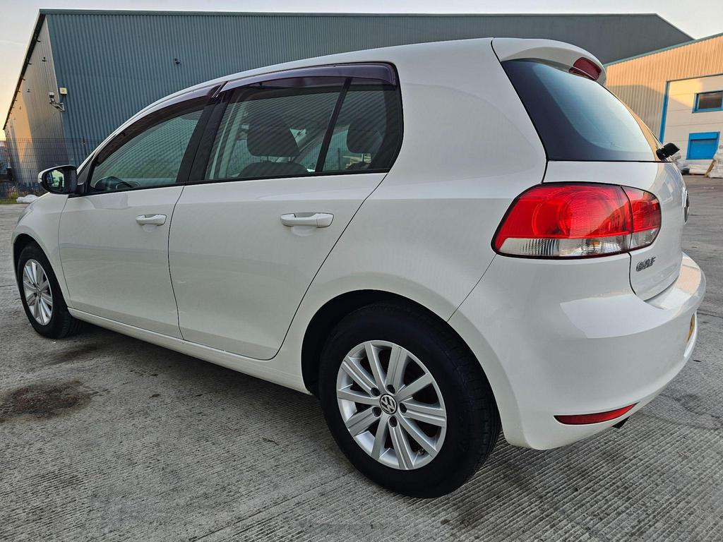 Volkswagen Golf 1.2 TSI BlueMotion Tech S DSG Euro 5 (s/s) 5dr