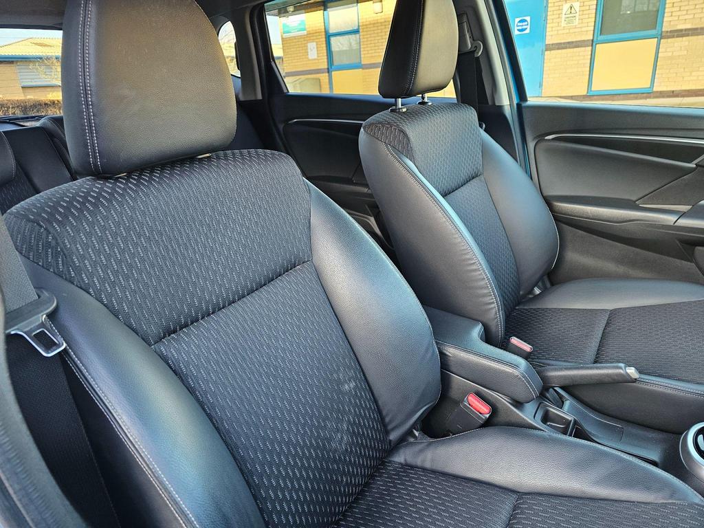 Honda Jazz 1.4 I-VTEC ES Plus T CVT Euro 5 5dr