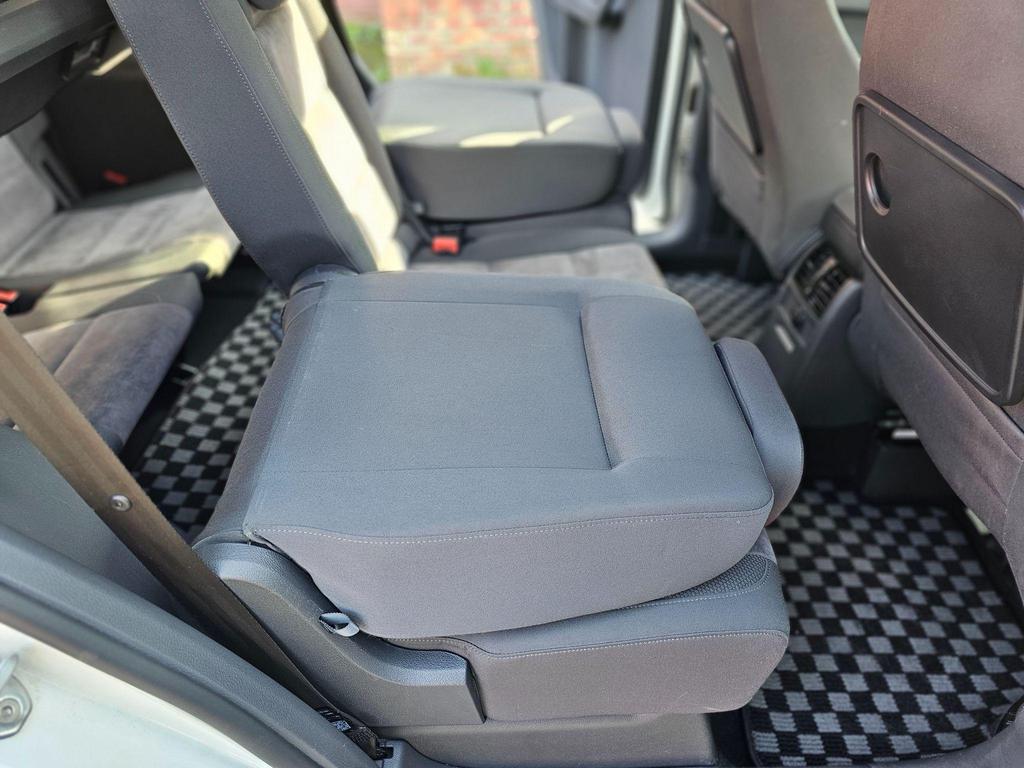 Volkswagen Touran 1.4 TSI SE DSG Euro 5 5dr