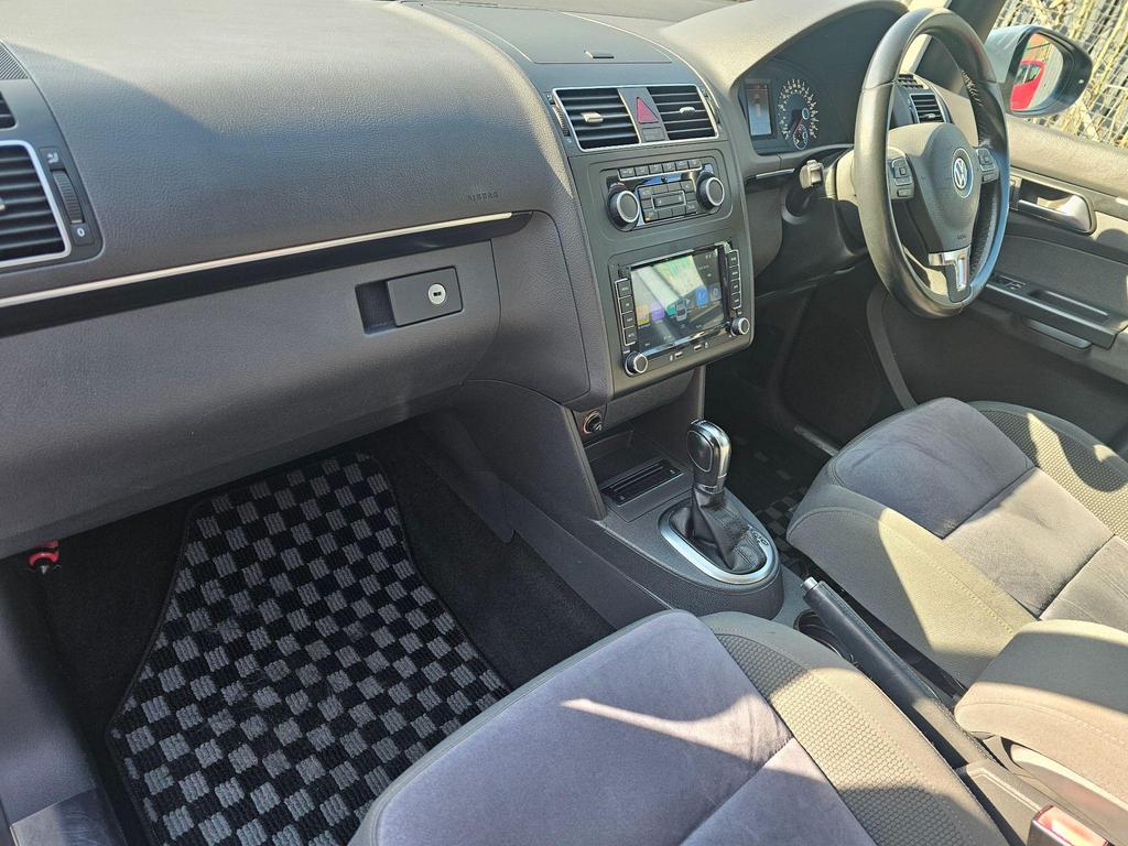 Volkswagen Touran 1.4 TSI SE DSG Euro 5 5dr