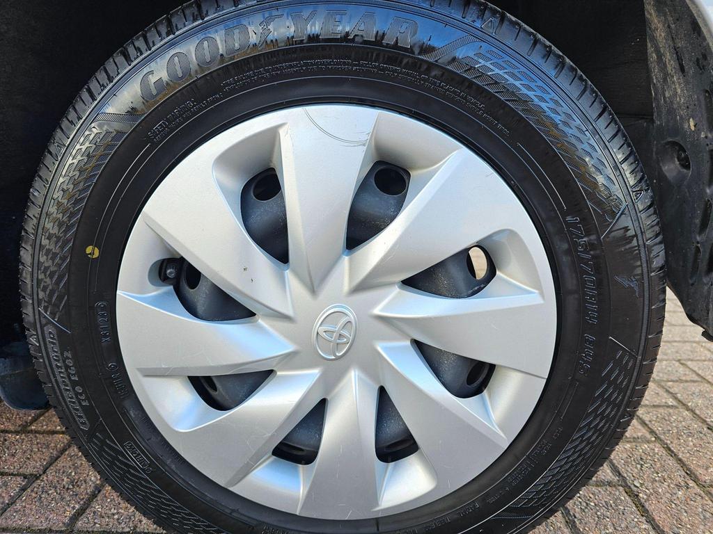Toyota Yaris 1.5 VVT-i Icon CVT Euro 6 5dr