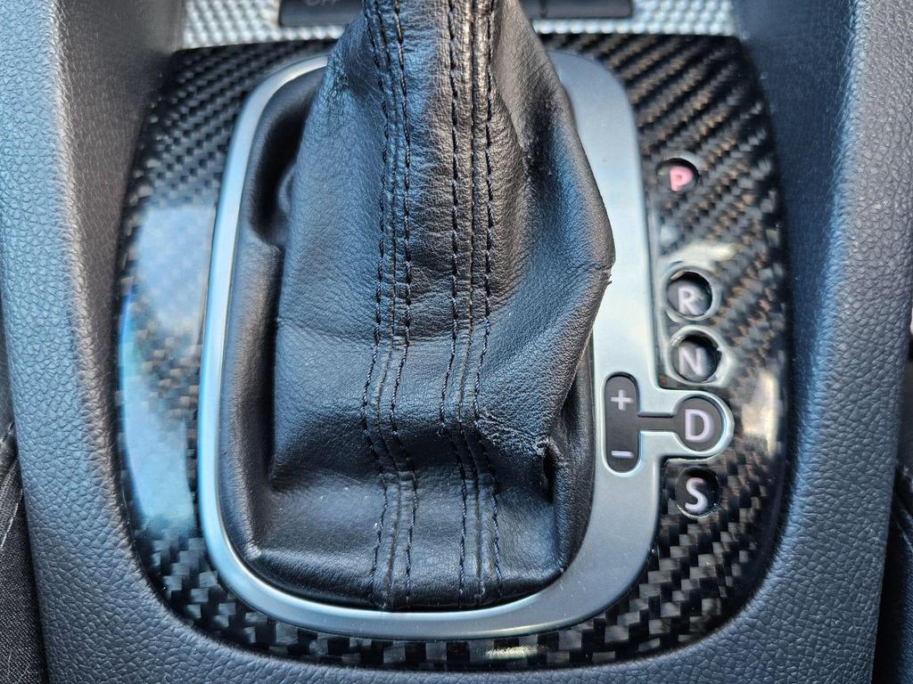 Volkswagen Golf 3.2 V6 R32 DSG 4Motion 5dr