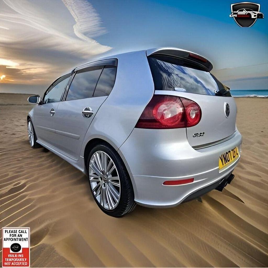 Volkswagen Golf 3.2 V6 R32 DSG 4Motion 5dr