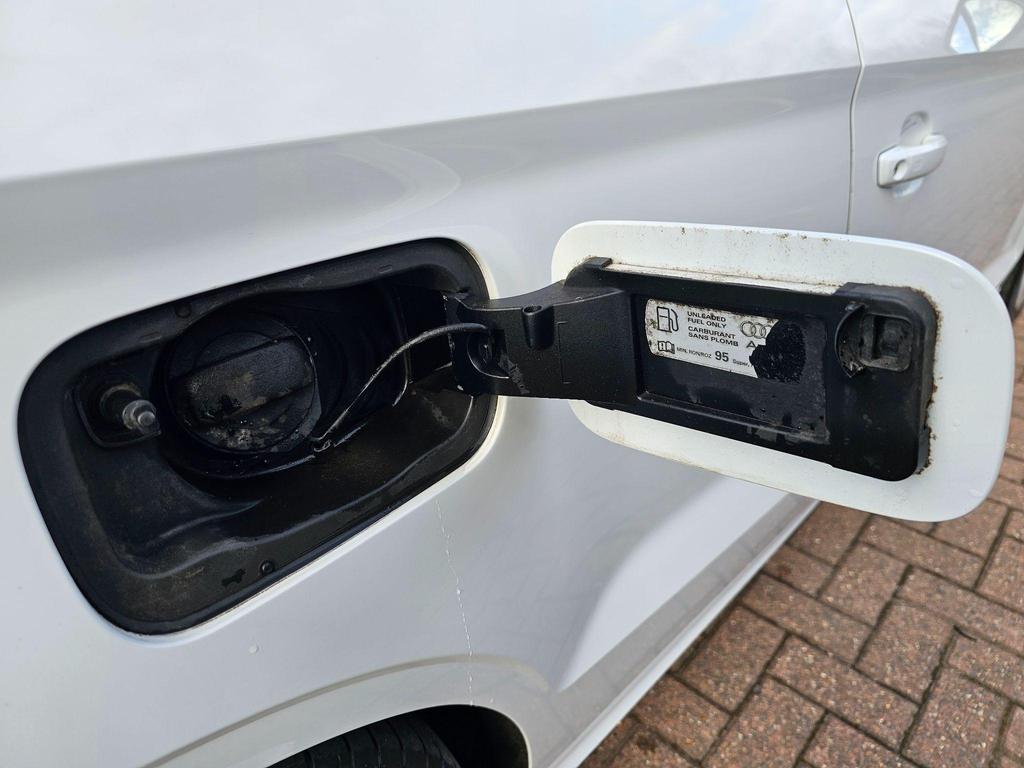 Audi A3 Cabriolet 1.4 TFSI CoD Sport Euro 6 (s/s) 2dr