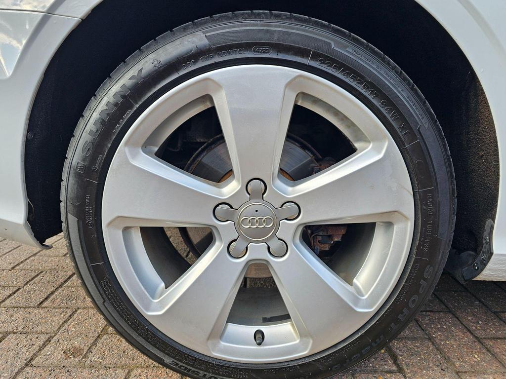 Audi A3 Cabriolet 1.4 TFSI CoD Sport Euro 6 (s/s) 2dr