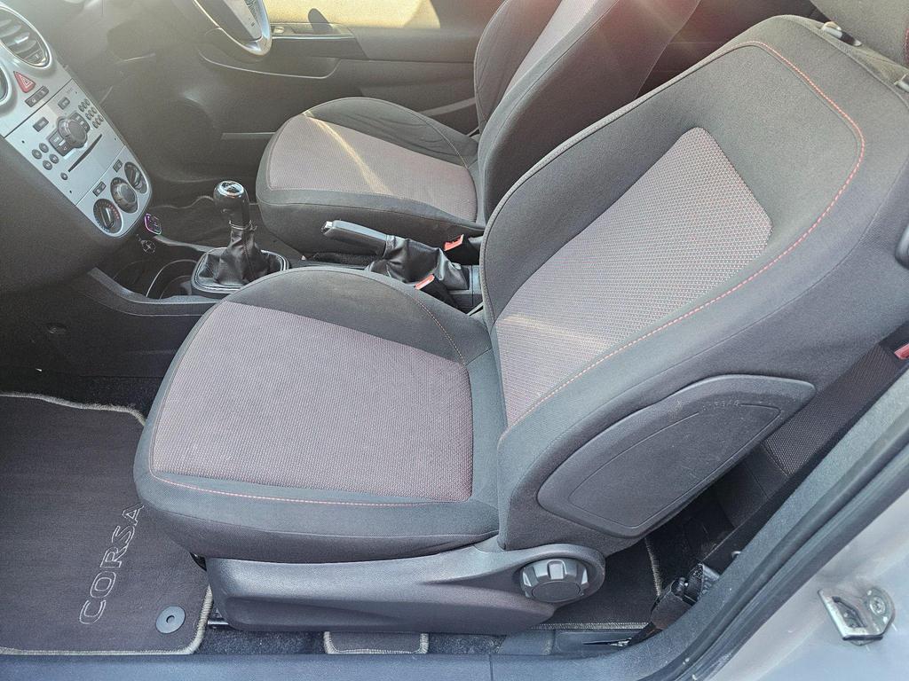 Vauxhall Corsa 1.2i 16v SXi 3dr