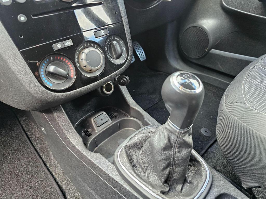 Vauxhall Corsa 1.2 16V Limited Edition Euro 5 3dr