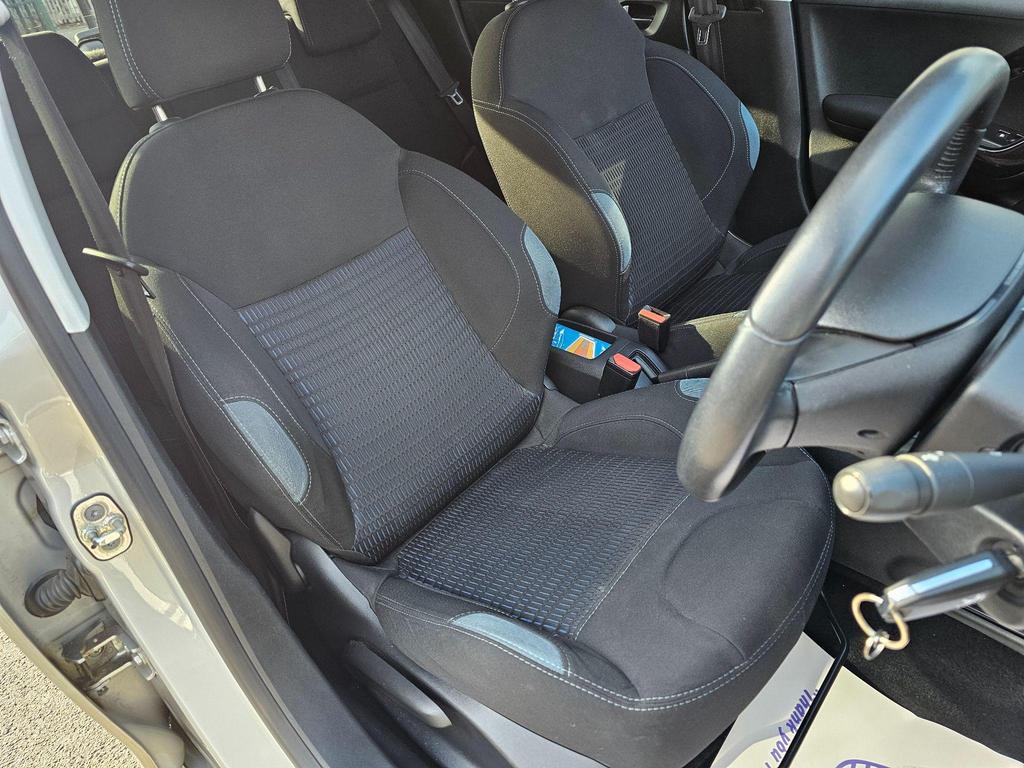 Peugeot 208 1.4 HDi Allure Euro 5 5dr