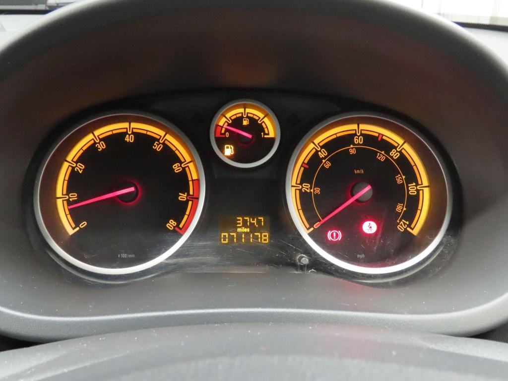 Vauxhall Corsa 1.2i EcoFLEX 16V Exclusiv Euro 5 (s/s) 5dr (A/C)