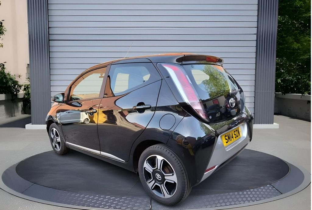 Toyota AYGO 1.0 VVT-i X-clusiv Euro 5 5dr Euro 5