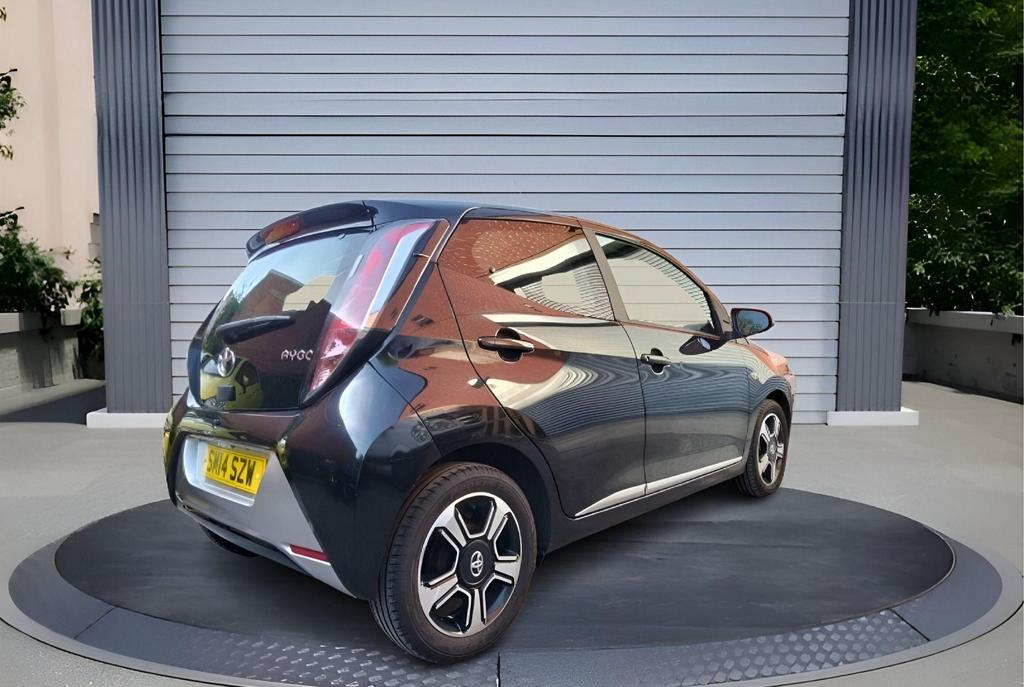 Toyota AYGO 1.0 VVT-i X-clusiv Euro 5 5dr Euro 5