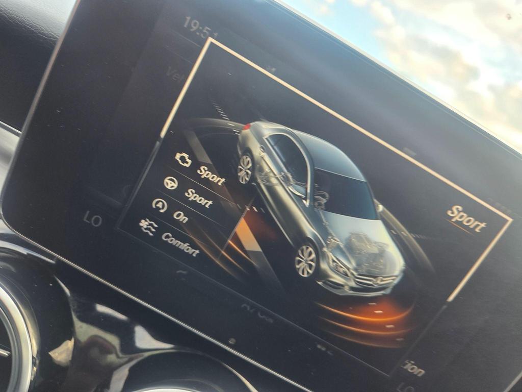 Mercedes-Benz C Class 2.1 C220d AMG Line (Premium Plus) G-Tronic+ Euro 6 (s/s) 4dr