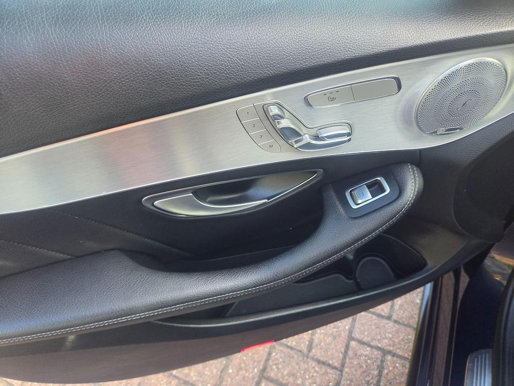 Mercedes-Benz C Class 2.1 C220d AMG Line (Premium Plus) G-Tronic+ Euro 6 (s/s) 4dr