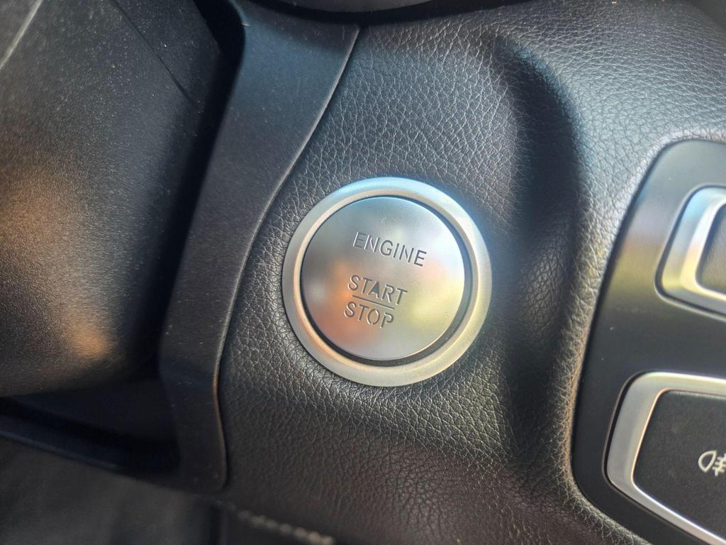 Mercedes-Benz C Class 2.1 C220d AMG Line (Premium Plus) G-Tronic+ Euro 6 (s/s) 4dr