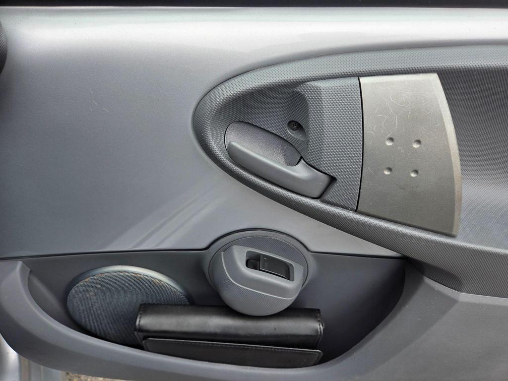 Toyota AYGO 1.0 VVT-i Platinum MultiMode Euro 4 5dr (AC)