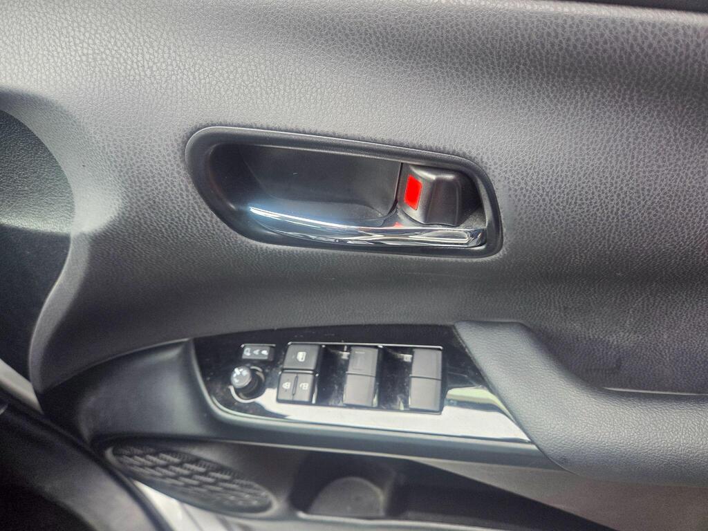 Toyota Prius 1.8 VVT-h Business Edition Plus CVT Euro 6 (s/s) 5dr (15in Alloy)