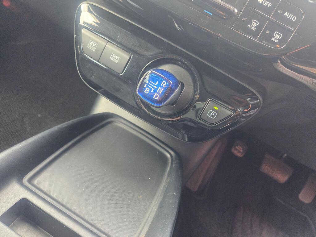 Toyota Prius 1.8 VVT-h Business Edition Plus CVT Euro 6 (s/s) 5dr (15in Alloy)