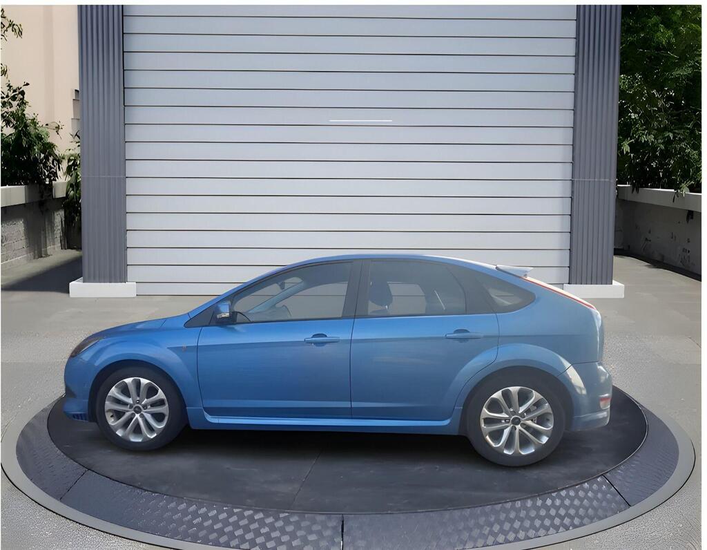 Ford Focus 1.6 Zetec S 5dr