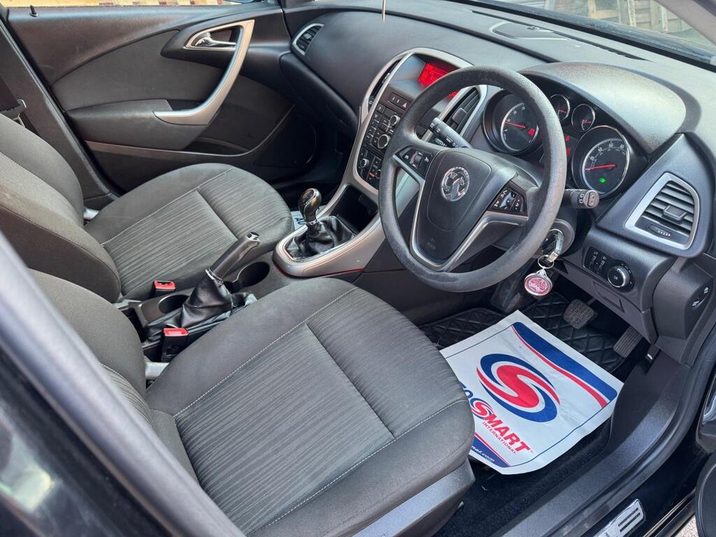 Vauxhall Astra 1.4 16v Exclusiv Euro 5 5dr