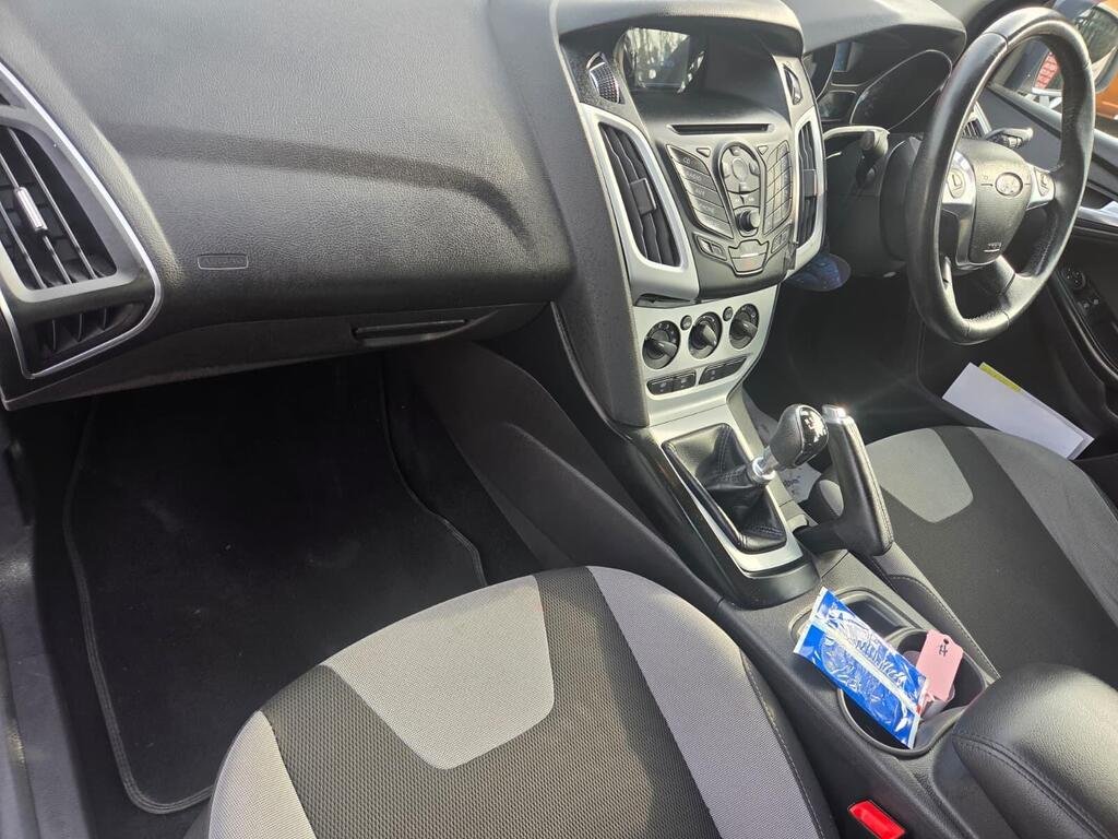 2013 Ford Focus 1.6 TDCi Zetec S Euro 5 (s/s) 5dr