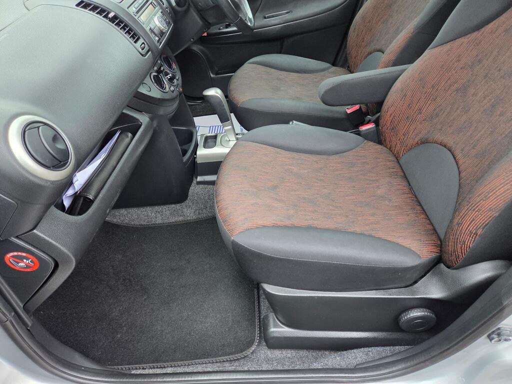Nissan Note 1.6 16V Acenta Auto Euro 4 5dr £4,000