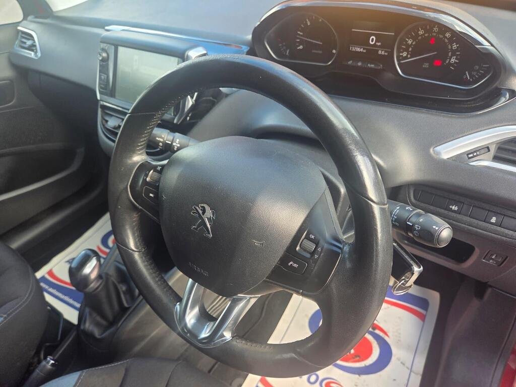 Peugeot 208 1.4 HDi Allure Euro 5 5dr
