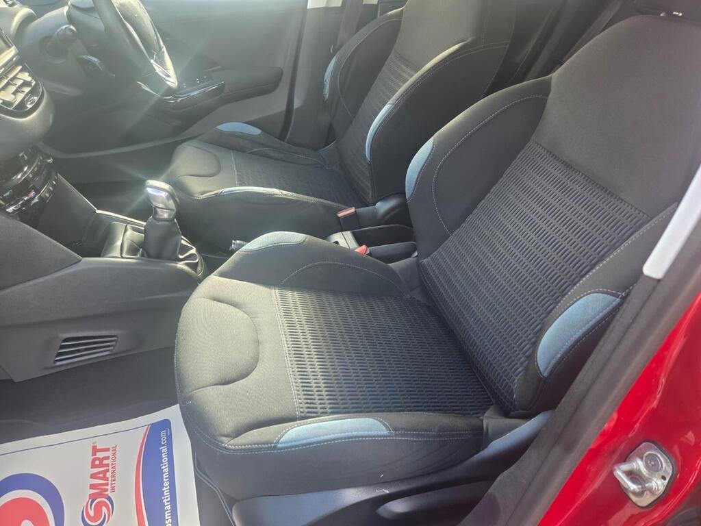Peugeot 208 1.4 HDi Allure Euro 5 5dr