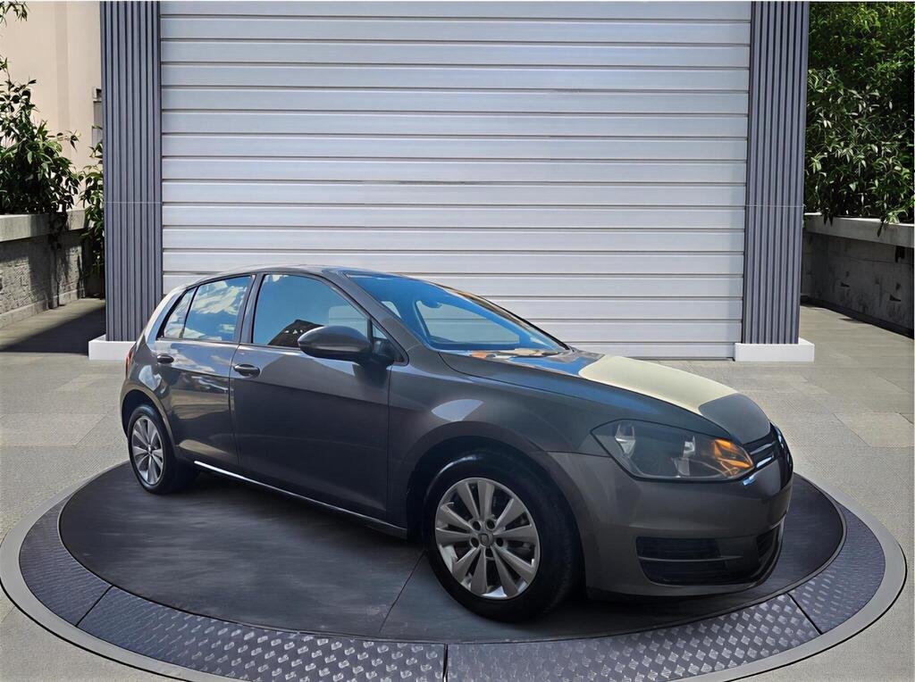 Volkswagen Golf 1.6 TDI BlueMotion Tech SE Euro 5 (s/s) 5dr