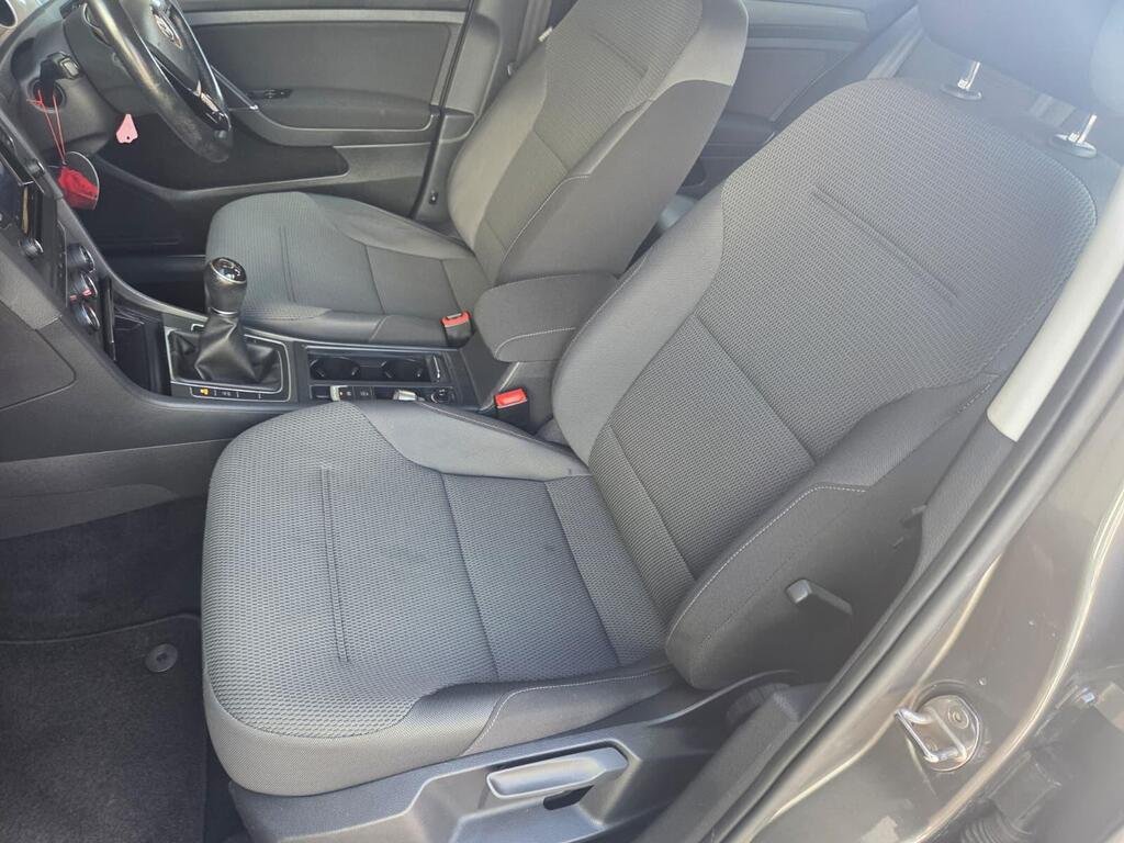 Volkswagen Golf 1.6 TDI BlueMotion Tech SE Euro 5 (s/s) 5dr