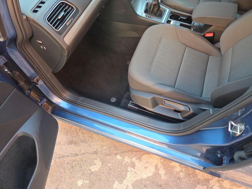 Volkswagen Golf 1.6 TDI BlueMotion Tech Match Euro 5 (s/s) 5dr