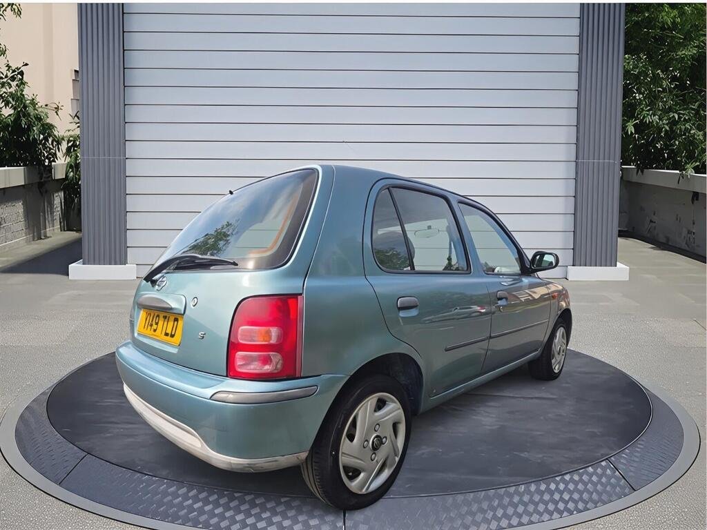 Nissan Micra 1.0 16v S CVT 5dr