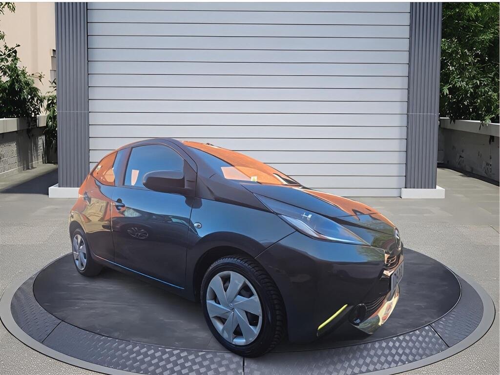 Toyota AYGO 1.0 VVT-i X-play Euro 5 5dr Euro 5