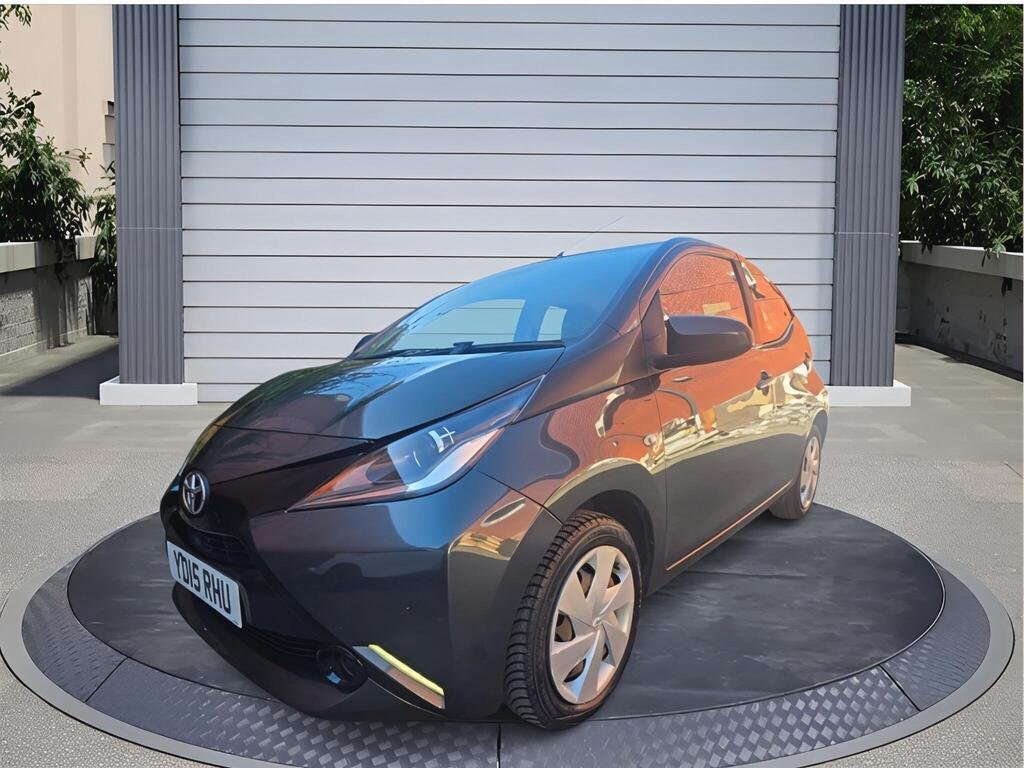 Toyota AYGO 1.0 VVT-i X-play Euro 5 5dr Euro 5