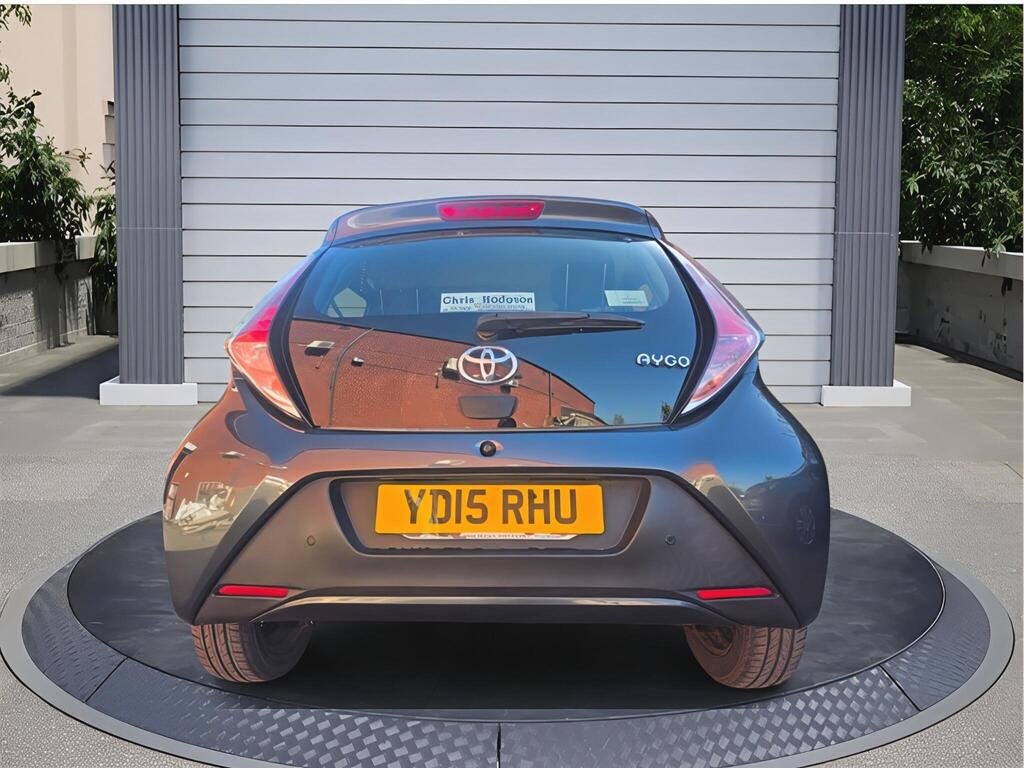 Toyota AYGO 1.0 VVT-i X-play Euro 5 5dr Euro 5