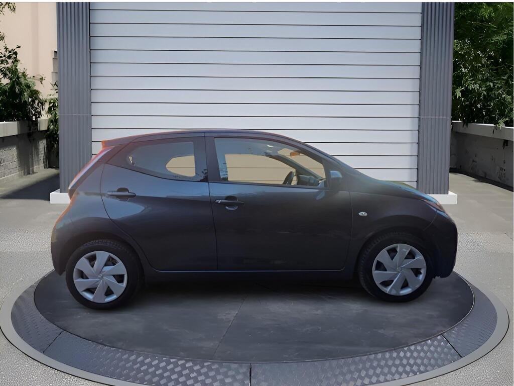 Toyota AYGO 1.0 VVT-i X-play Euro 5 5dr Euro 5