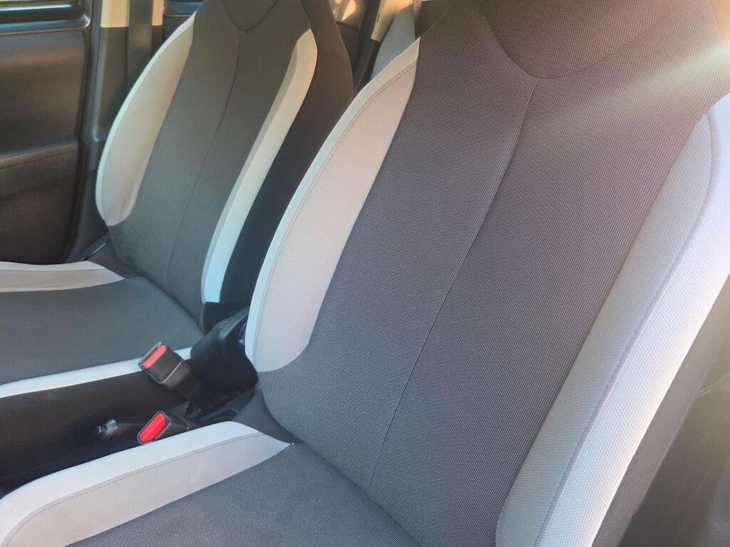 Toyota AYGO 1.0 VVT-i X-play Euro 5 5dr Euro 5
