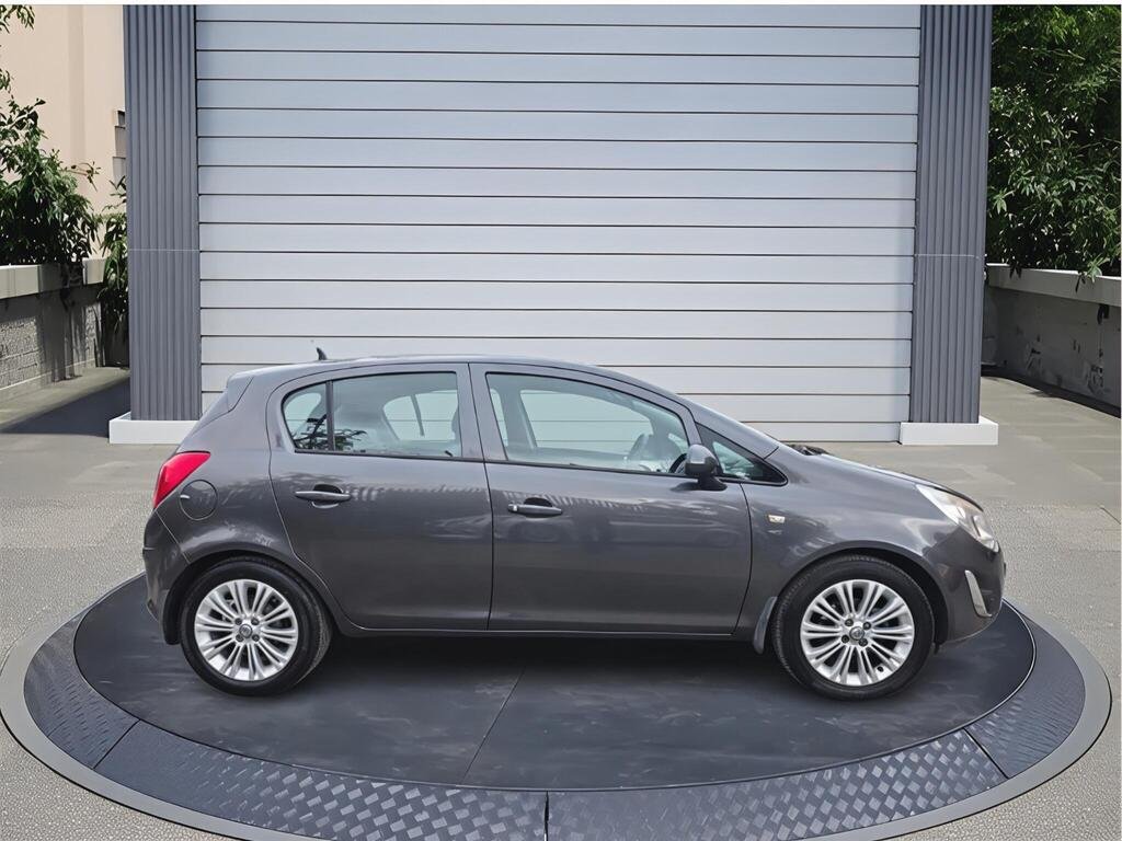 Vauxhall Corsa 1.4 16V SE Auto Euro 5 5dr