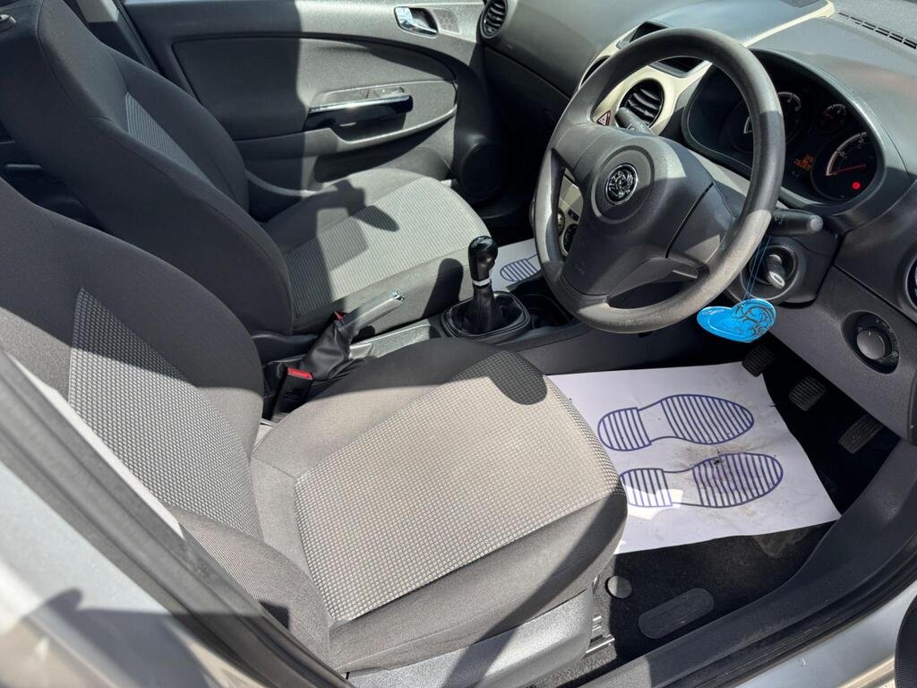 Vauxhall Corsa 1.2i 16v Life 5dr