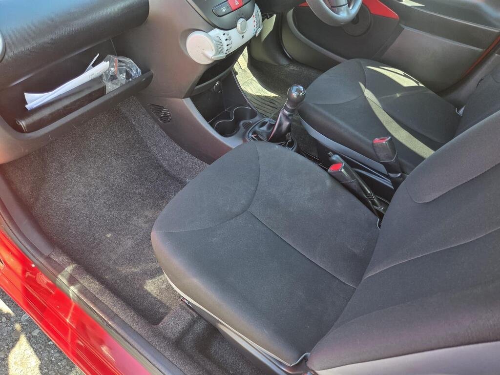 Toyota AYGO 1.0 VVT-i Euro 5 5dr