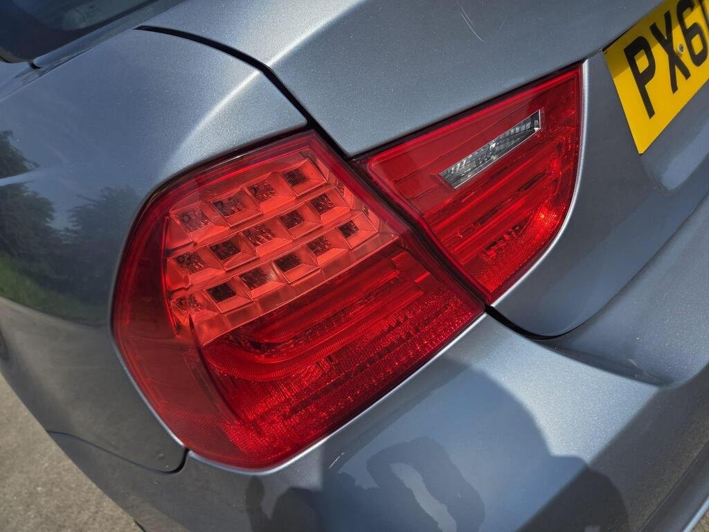 BMW 3 Series 2.0 320d SE Business Edition Steptronic Euro 5 4dr