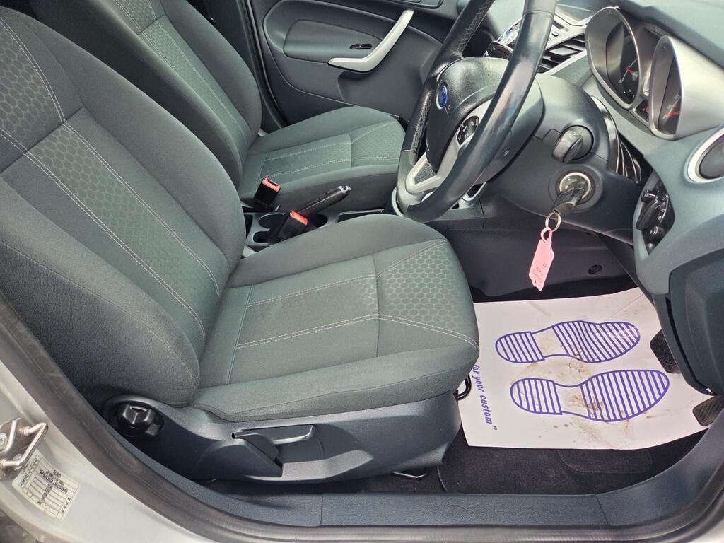 Ford Fiesta 1.4 Titanium 5dr