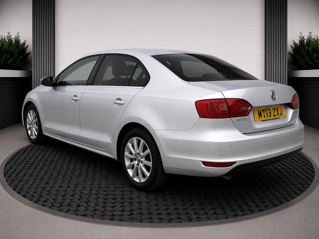 Volkswagen Jetta 1.6 TDI BlueMotion Tech Limited Edition Euro 5 (s/s) 4dr