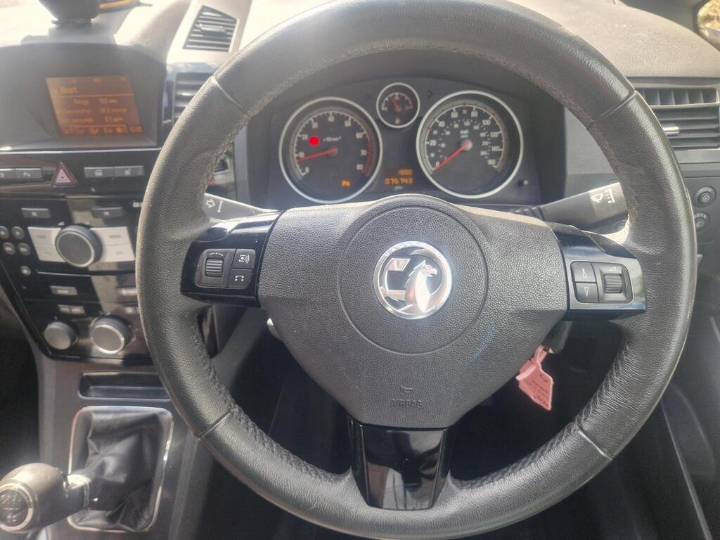 Vauxhall Zafira 1.6 16V Design Euro 5 5dr (SNav)