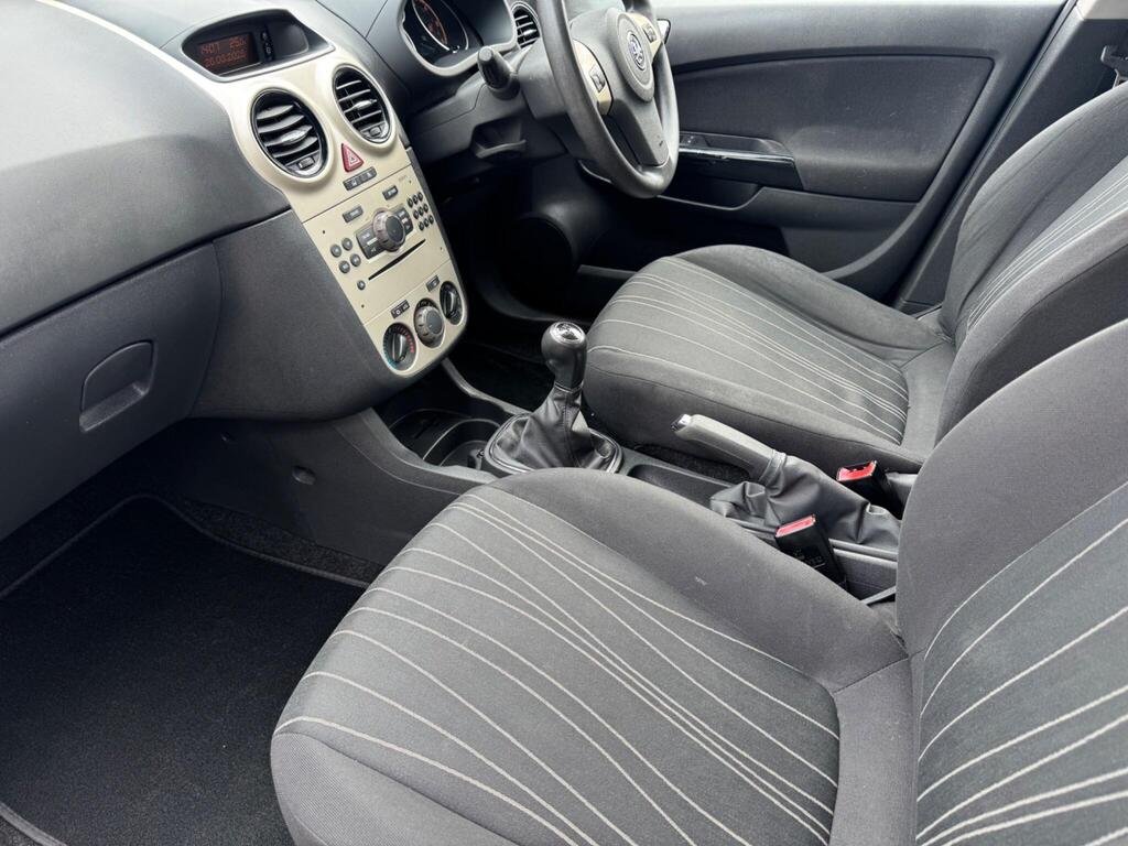 Vauxhall Corsa 1.2i 16v Club 5dr
