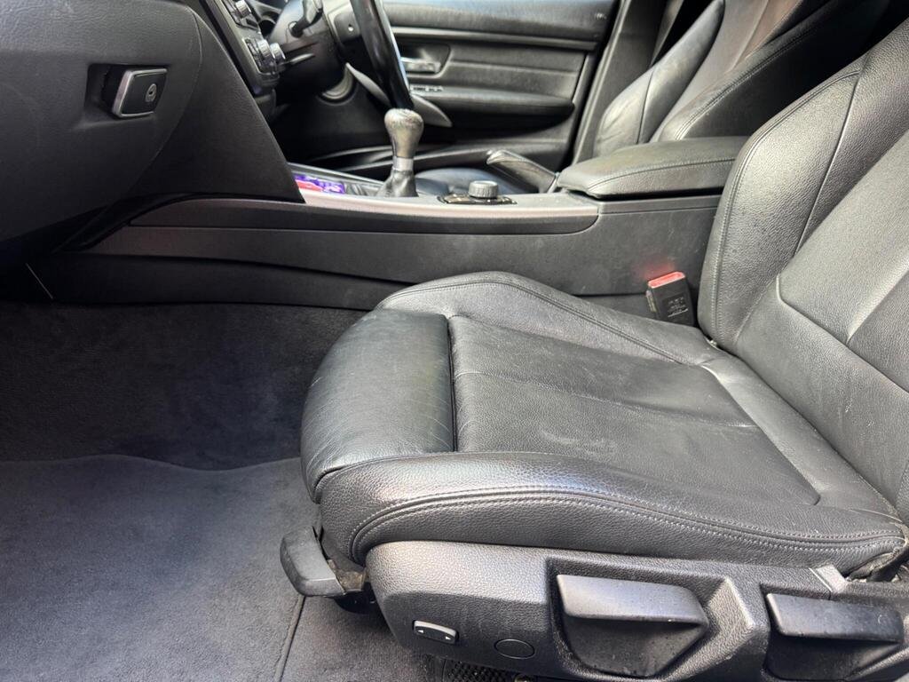 BMW 3 Series 2.0 320d M Sport Touring XDrive Euro 5 (s/s) 5dr