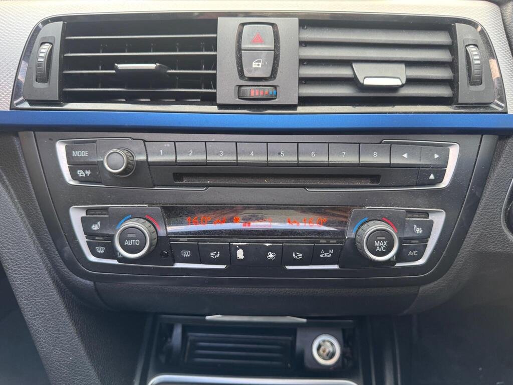 BMW 3 Series 2.0 320d M Sport Touring XDrive Euro 5 (s/s) 5dr